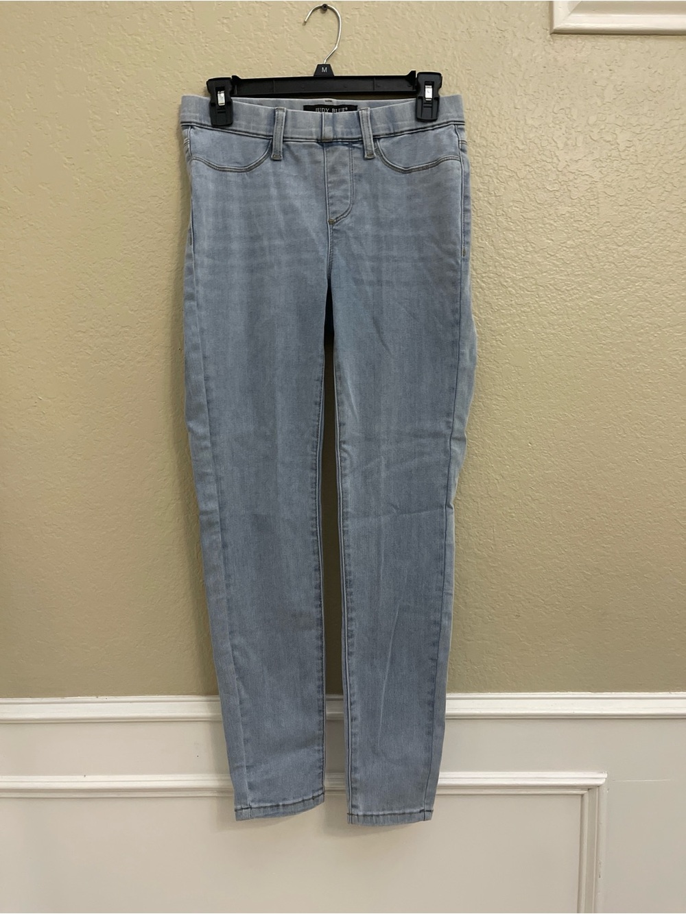 Judy Blue Pull On Skinny Jeans Light Wash Stretch Size 5 / 27 Inseam